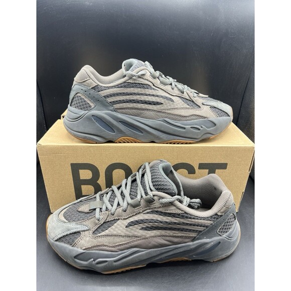 adidas Yeezy Boost 700 V2 \'Geode\' Men’s Size 9 (EG6860) OG ALL main image 13